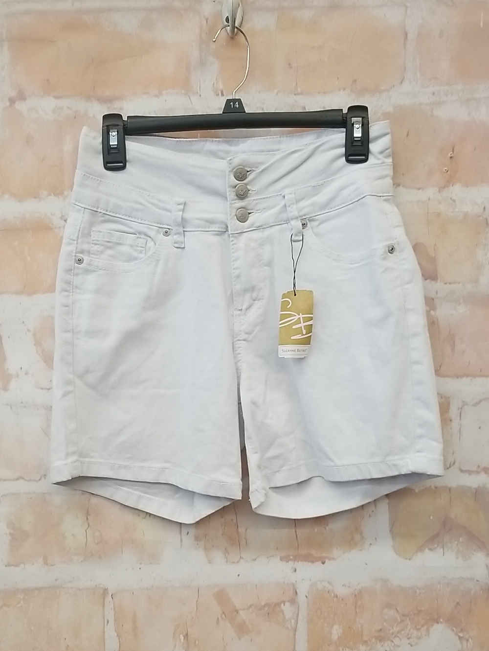 Suzanne Betro Casual High-Rise White Women’s Shorts